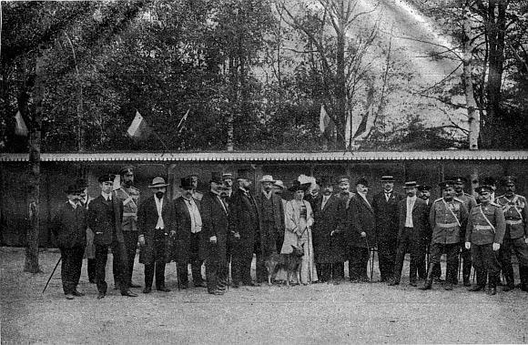 Руководство дрессировки полицейских и военных собак - i_002.jpg