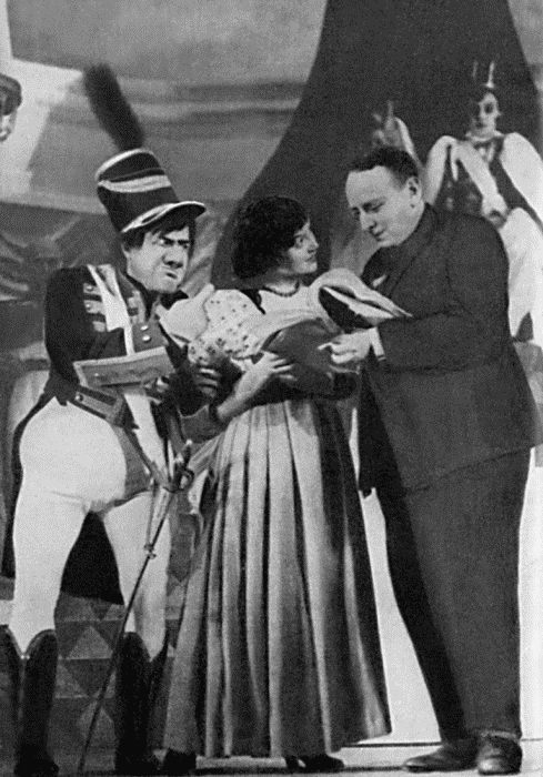 Тень. Голый король. - i_007.jpg