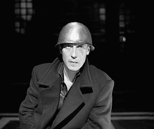 Тень. Голый король. - i_019.jpg