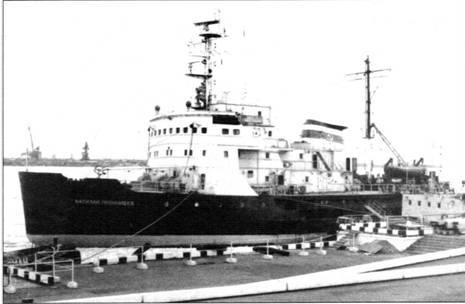 От «Добрыни Никитича» до «Отто Шмидта» Ледоколы проекта 97 и их модификации - i_021.jpg