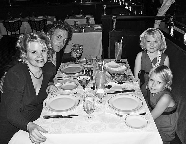 Французские дети не капризничают. Уникальный опыт парижского воспитания - _310.jpg