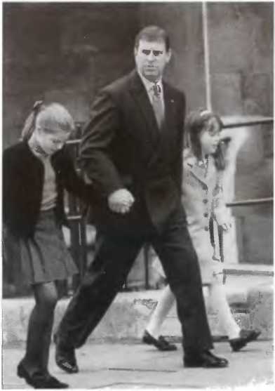 Повседневная жизнь Букингемского дворца при Елизавете II - i_050.jpg