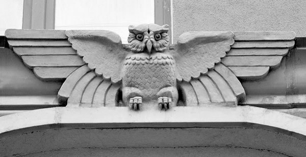 Повести каменных горожан. Очерки о декоративной скульптуре Санкт-Петербурга - i_230.jpg