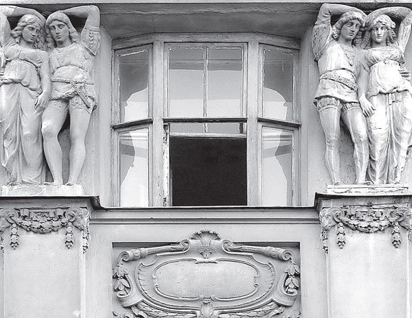 Повести каменных горожан. Очерки о декоративной скульптуре Санкт-Петербурга - i_260.jpg