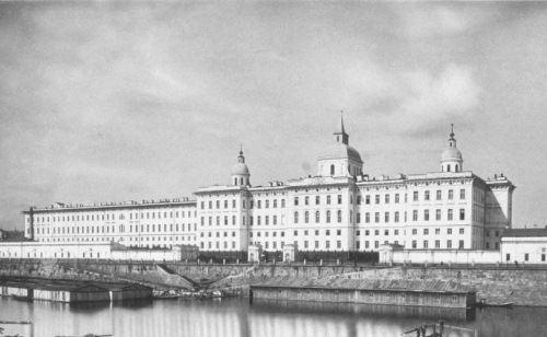 «Москва, спаленная пожаром». Первопрестольная в 1812 году - i_107.jpg