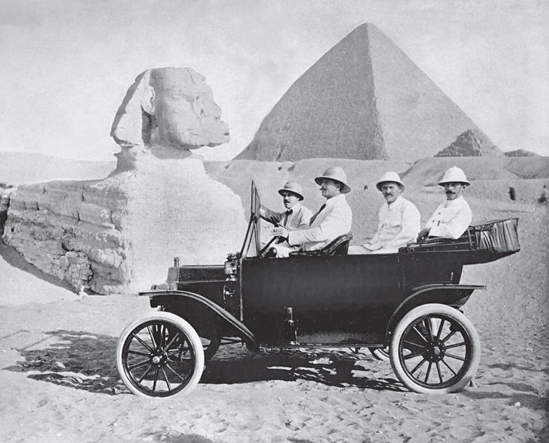 10 автомобилей, которые перевернули мир - i_040.jpg