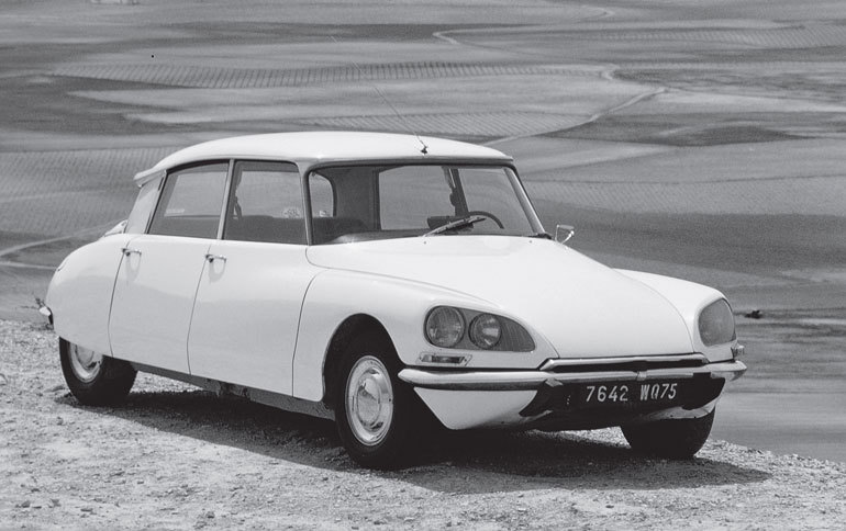 10 автомобилей, которые перевернули мир - i_091.jpg