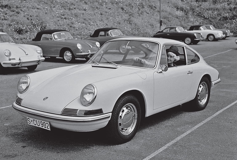 10 автомобилей, которые перевернули мир - i_127.jpg