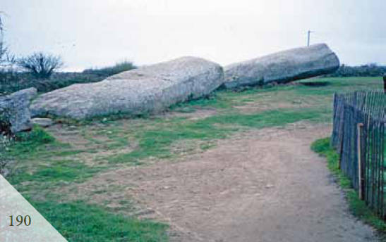 Доказательства существования богов. Более 200 сенсационных фотографий артефактов - i_191.jpg