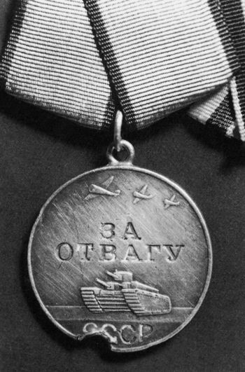 Фронтовые разведчики. «Я ходил за линию фронта» - i_017.jpg