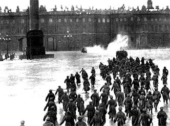 Люди Зимнего дворца. Монаршие особы, их фавориты и слуги - i_546.jpg