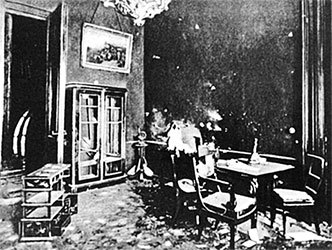 Люди Зимнего дворца. Монаршие особы, их фавориты и слуги - i_566.jpg