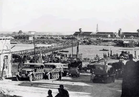 Ростов под тенью свастики - i_001.jpg