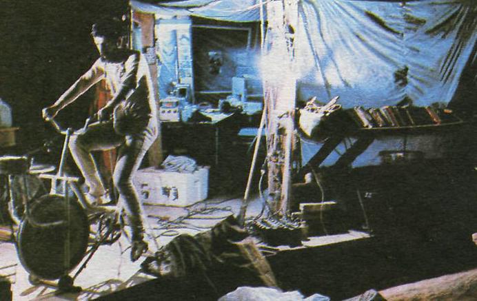 В безднах Земли - i_053.jpg