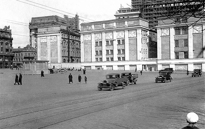 Вокруг Кремля и Китай-Города - i_059.jpg