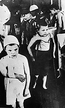 Детская книга войны - Дневники 1941-1945 - Vpervujuehvakuaciju.jpg