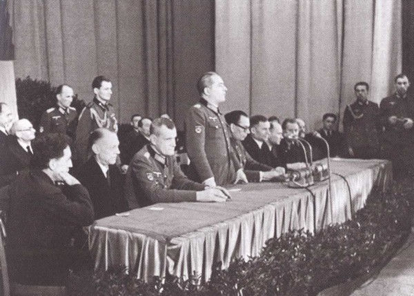 Василий Шульгин - i_061.jpg