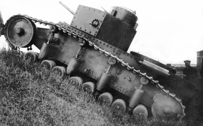 Маневренные танки СССР Т-12, Т-24, ТГ, Д-4 и др. - i_024.jpg