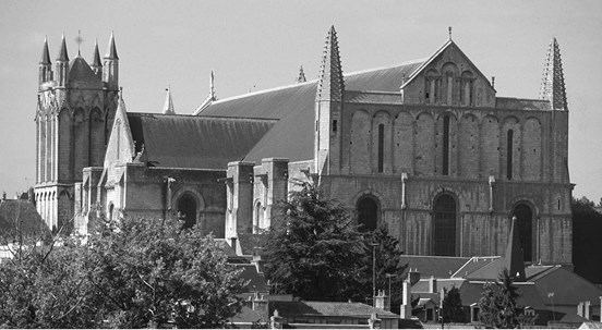 Церкви и всадники - i_058.jpg