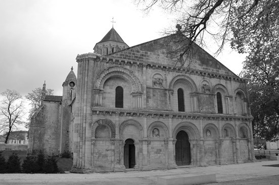 Церкви и всадники - i_063.jpg