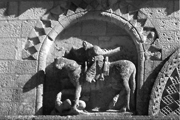 Церкви и всадники - i_065.jpg