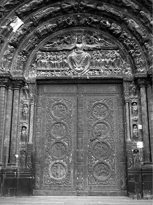 Церкви и всадники - i_083.jpg