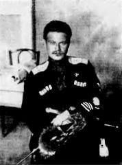 Белоэмигранты между звездой и свастикой. Судьбы белогвардейцев - i_017.jpg