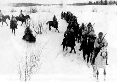 Белоэмигранты между звездой и свастикой. Судьбы белогвардейцев - i_021.jpg