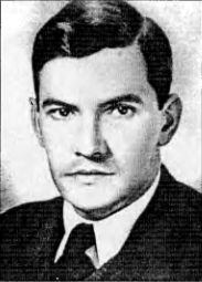 Белоэмигранты между звездой и свастикой. Судьбы белогвардейцев - i_025.jpg