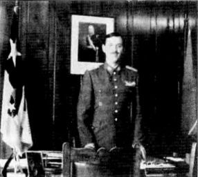 Белоэмигранты между звездой и свастикой. Судьбы белогвардейцев - i_036.jpg