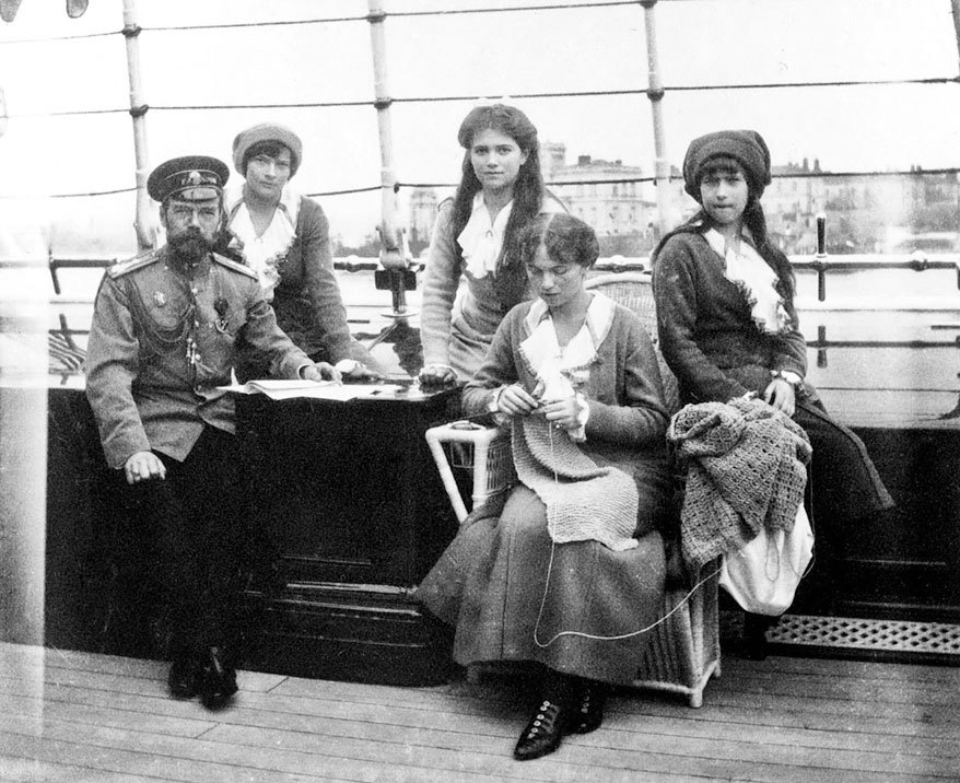 Дневники княжон Романовых. Загубленные жизни - i_041.jpg