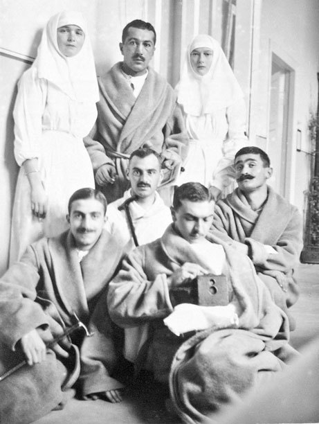 Дневники княжон Романовых. Загубленные жизни - i_047.jpg