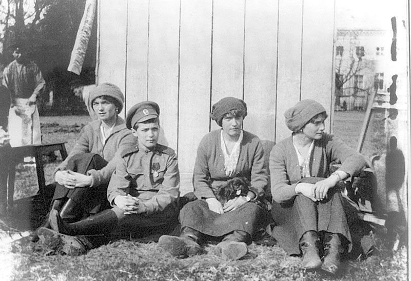 Дневники княжон Романовых. Загубленные жизни - i_054.jpg