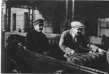 Они окружали Сталина - i_005.jpg