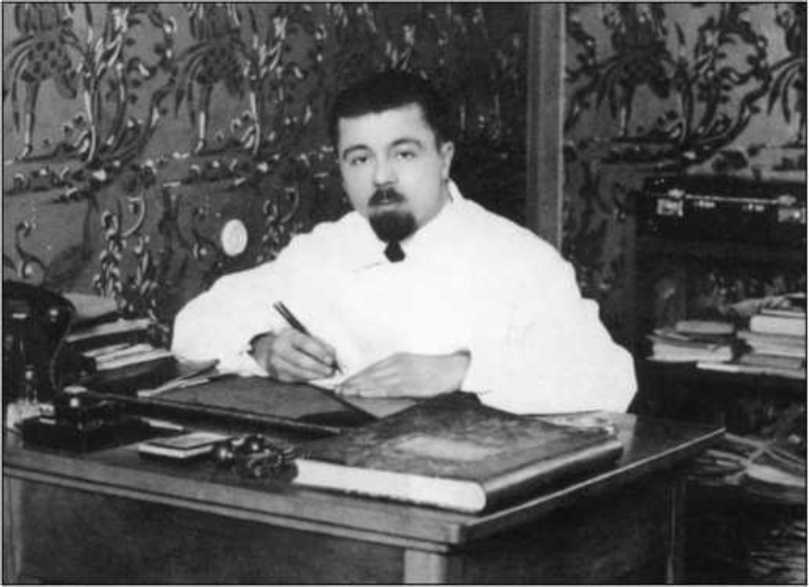 Сто великих операций спецслужб - i_032.jpg