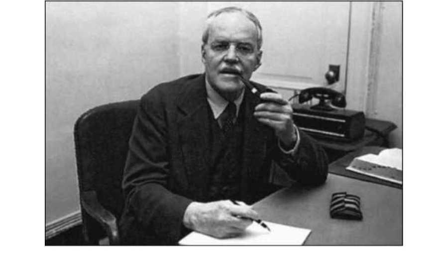 Сто великих операций спецслужб - i_056.jpg