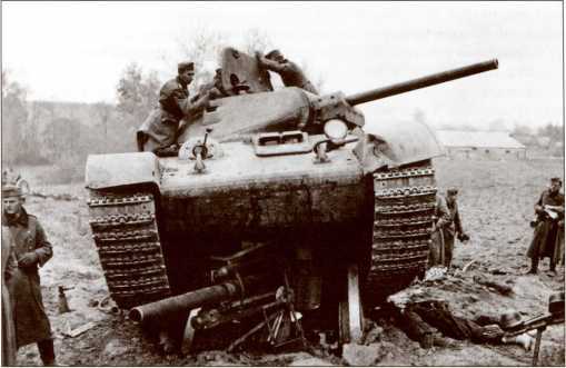 Первые Т-34<br />(Боевое применение) - i_037.jpg