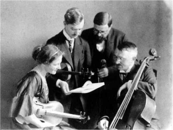 Закат Кенигсберга<br />Свидетельство немецкого еврея - i_008.jpg