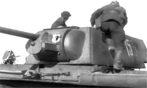 Советский тяжёлый танк КВ-1, т. 1<br />(Первые танки Победы) - i_109.jpg
