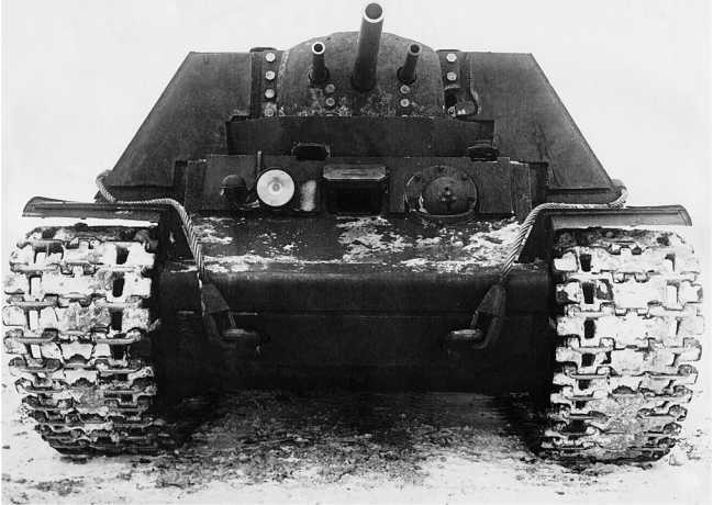 Советский тяжёлый танк КВ-1, т. 1<br />(Первые танки Победы) - i_146.jpg
