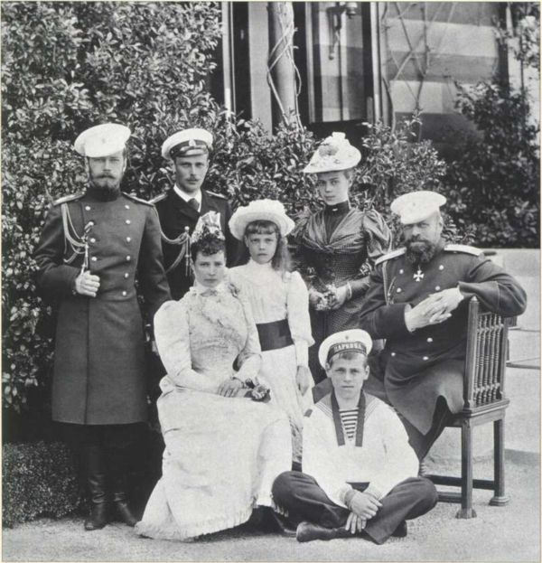 Царь и Россия<br />(Размышления о Государе Императоре Николае II) - i_019.jpg