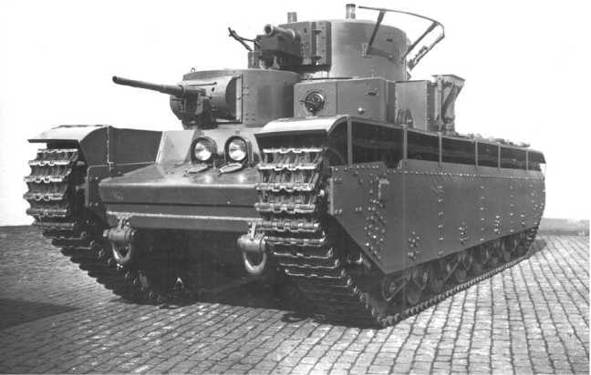 Советский тяжелый танк Т-35<br />(«Сталинский монстр») - i_019.jpg
