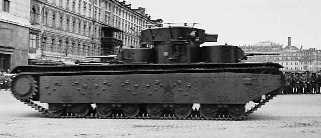Советский тяжелый танк Т-35<br />(«Сталинский монстр») - i_048.jpg