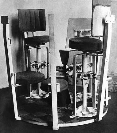 Советский тяжелый танк Т-35<br />(«Сталинский монстр») - i_074.jpg