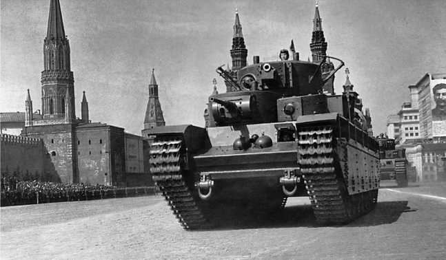Советский тяжелый танк Т-35<br />(«Сталинский монстр») - i_109.jpg