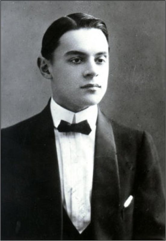 Урамбо<br />(Избранные произведения. Том II) - i_003.jpg