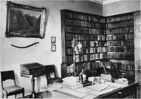 Рассказы литературоведа - i_081.jpg