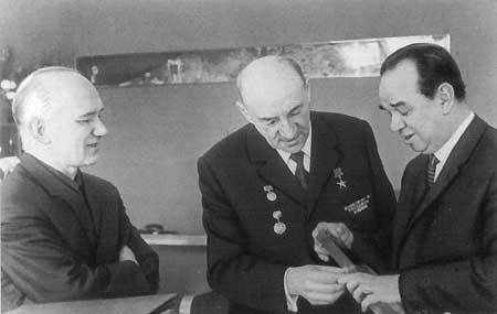 Ракеты и люди. Горячие дни холодной войны - pic_32.jpg