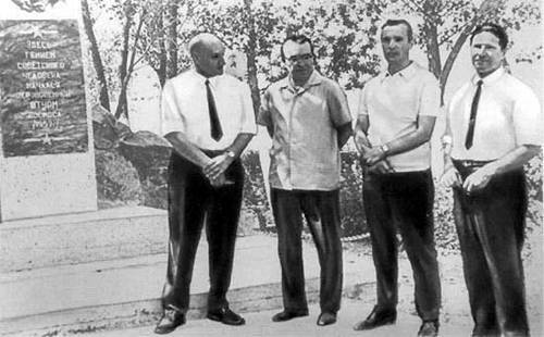 Ракеты и люди. Горячие дни холодной войны - pic_35.jpg