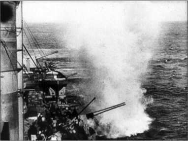 Героические корабли Великой Отечественной<br />(Гвардейские и Краснознаменные) - i_054.jpg